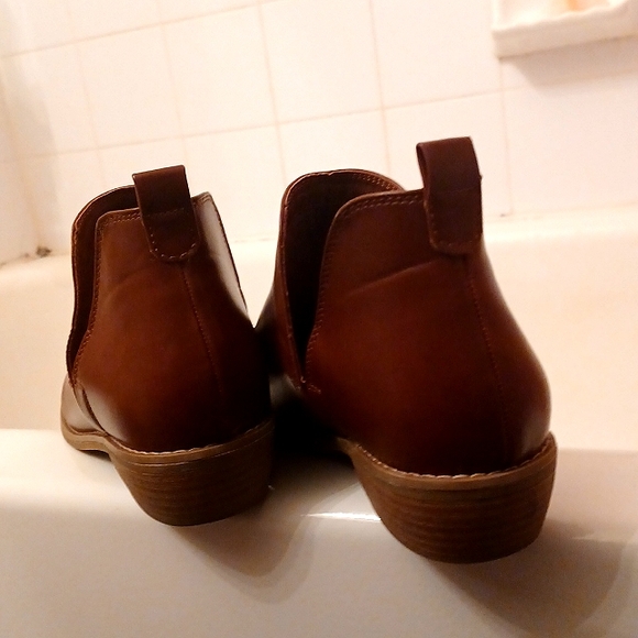 Booties - Picture 4 of 4